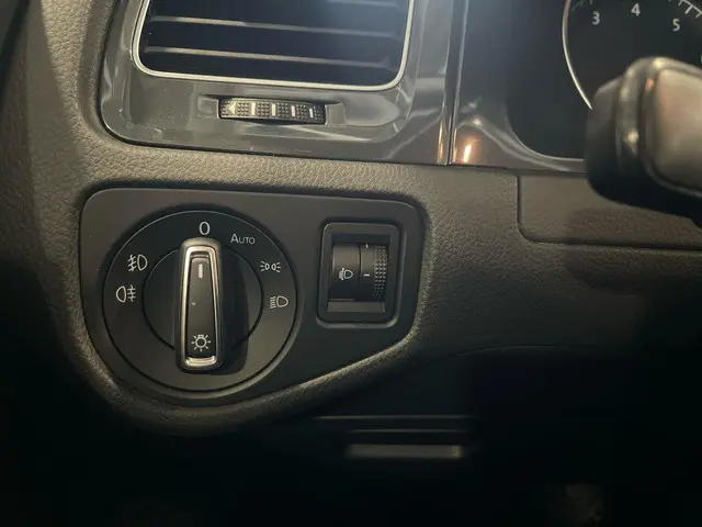 Volkswagen Golf 1.0 TSI Comfortline 2017 Benzine 30