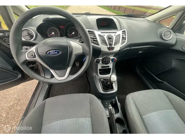 Ford Fiesta 1.25 Limited 2012 Benzine 11