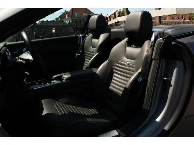 Mercedes-Benz SL 500 2012 Benzine 21
