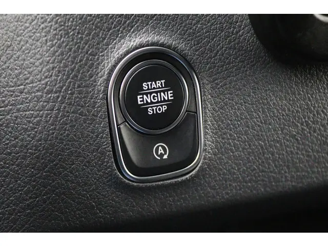 Mercedes-Benz Sprinter 317 CDI AUT. L2H2 2023 Diesel 37