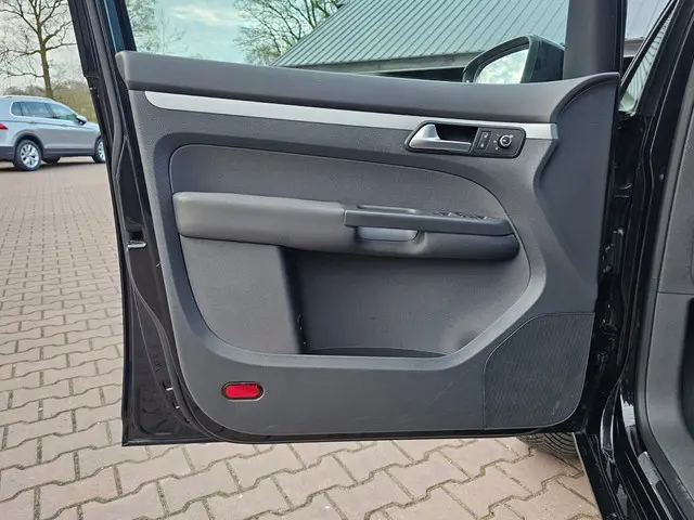 Volkswagen Touran 1.4 TSI Comfortline 2013 Benzine 25