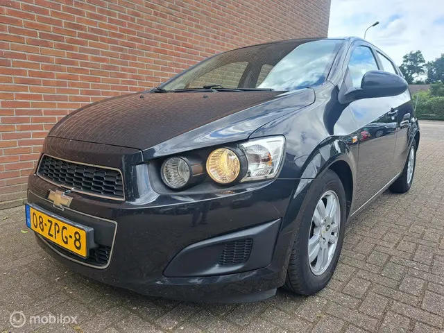 Chevrolet Aveo 1.2 LT/Airco/Cruise/Trkhk 2013 Benzine 6