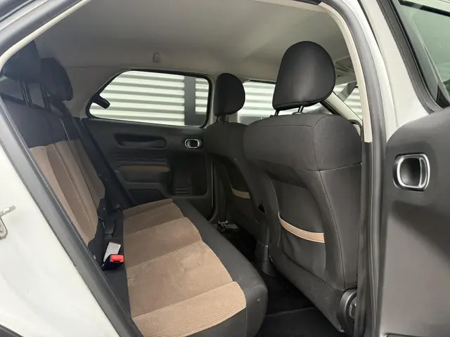 Citroën C4 Cactus 1.2 PureTech Shine 2016 Benzine 11