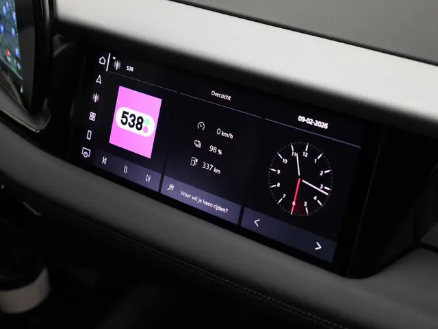 Audi Q6 e-tron S edition 286 PK 2026 Elektrisch 50