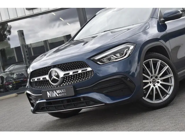 Mercedes-Benz GLA 250 e AMG Line 2022 Hybride Benzine 2