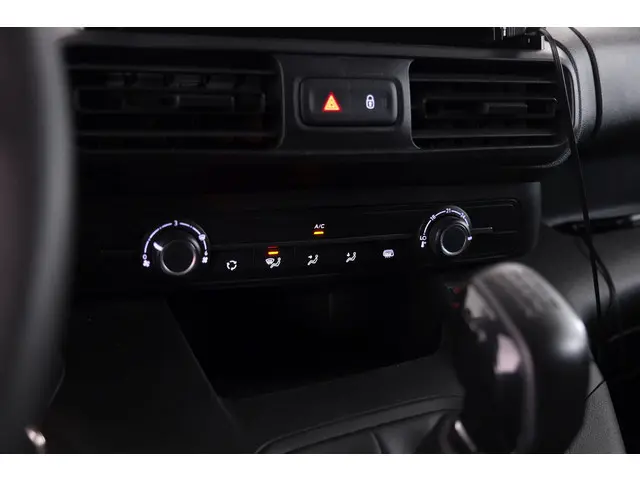 Opel Combo 1.5D L1H1 Edition 2019 Diesel 12