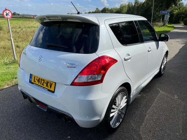 Suzuki Swift 1.6 Sport 2015 Benzine 2