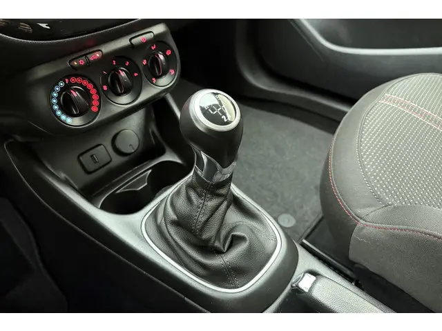 Opel Corsa 1.4 Black Edition 2018 Benzine 22