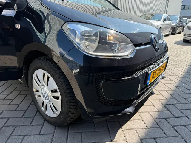 Volkswagen up! 1.0 move up! BlueMotion 2016 Benzine 8