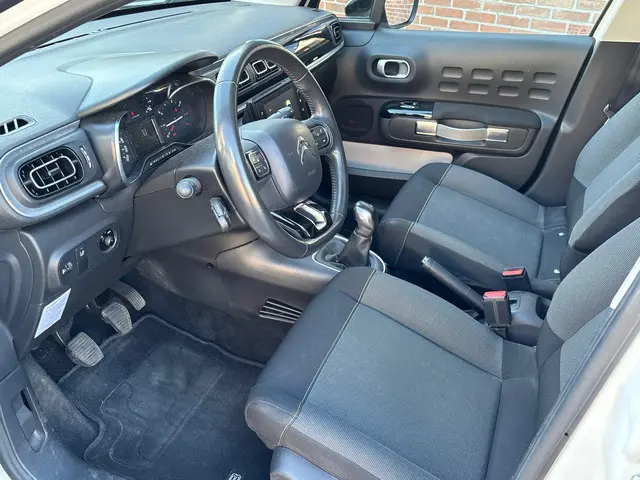 Citroën C3 1.2 PureTech Shine 2017 Benzine 6