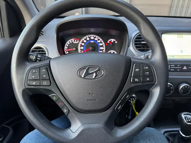 Hyundai i10 1.0i Comfort ( AIRCO + KM NAP ) 2018 Benzine 10