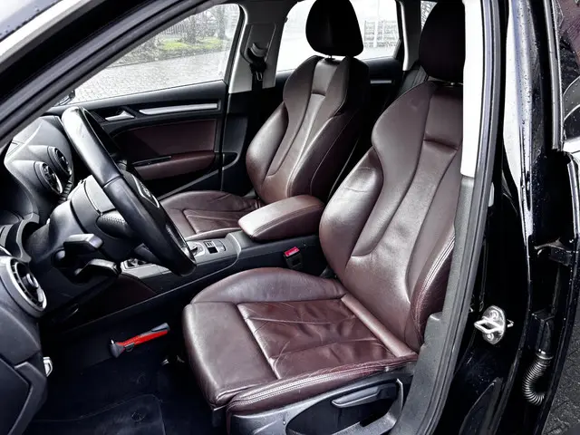 Audi A3 Sportback 1.4 TFSI CoD Ambiente 2015 Benzine 12