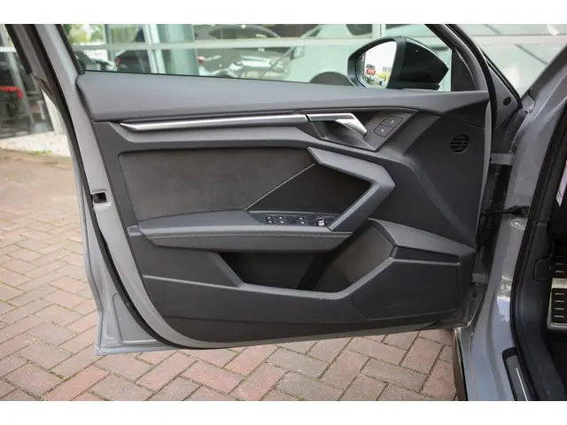 Audi S3 Sportback 2.0 TFSI S3 | Pano | Milltek | 2021 Benzine 4