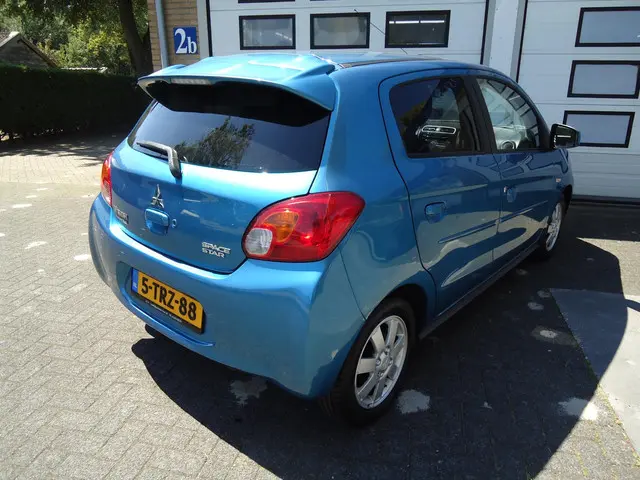 Mitsubishi Space Star 3