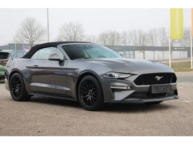 Ford Mustang Convertible 5.0 V8 GT 2022 Benzine 48