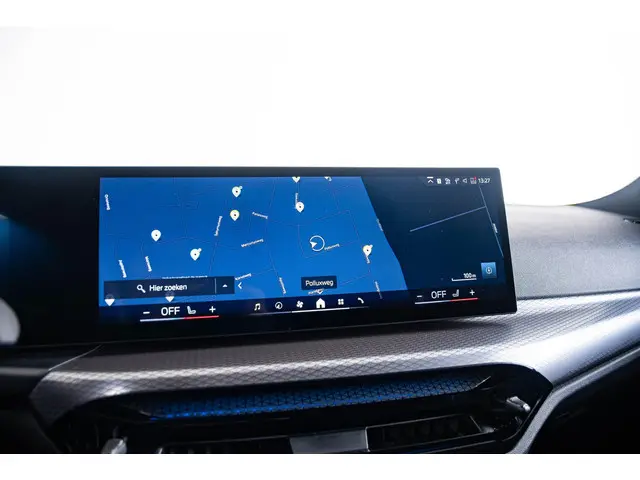 BMW 3 Serie Touring 330e 2025 Hybride Benzine 28