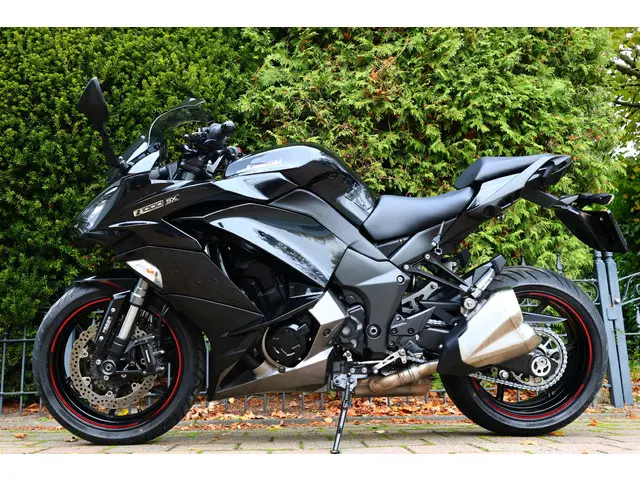 Kawasaki Z1000 Z1000SX | ABS BLACK EDITION 2018 Benzine 4
