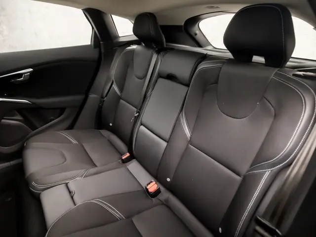 Volvo V40 1.5 T2 Sport 2018 Benzine 16