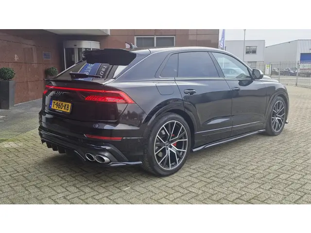 Audi SQ8 4.0 TFSI SQ8 quattro 2022 Benzine 22