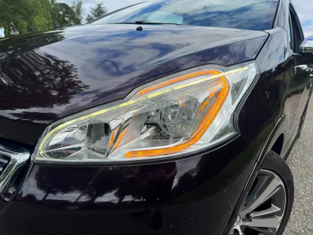 Peugeot 208 1.6 VTi XY /Navi/Trekhaak/ 2013 Benzine 11