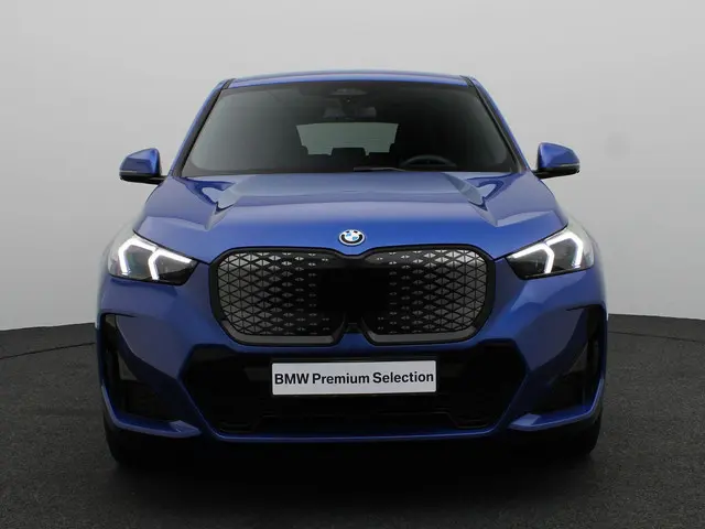 BMW iX1 3