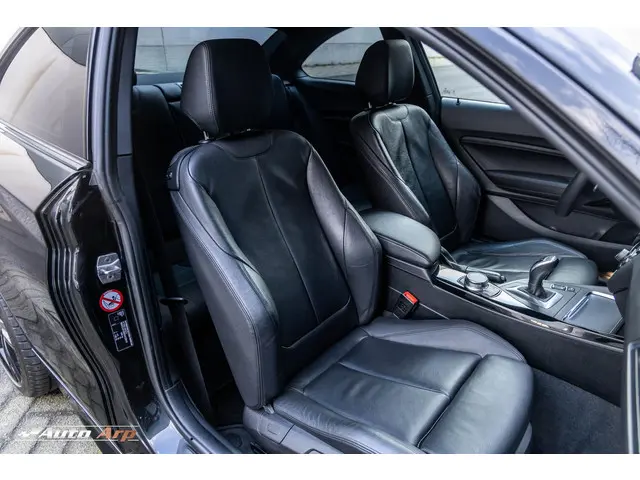 BMW 2 Serie Coupé M240i High Executive 2017 Benzine 14