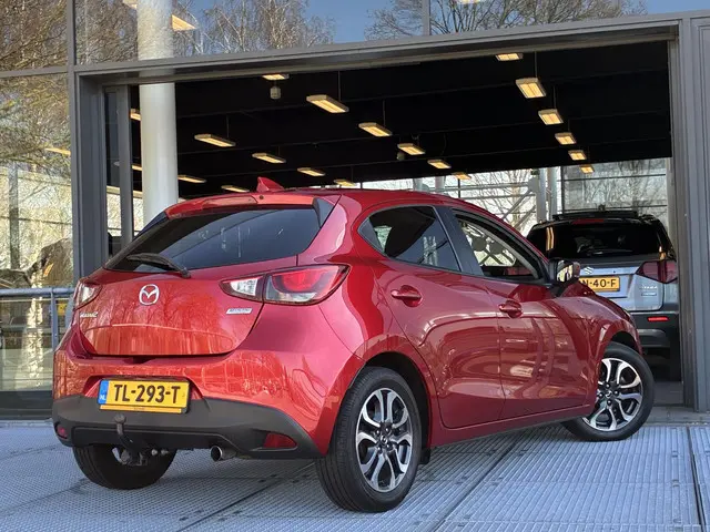 Mazda 2 1.5 Skyactiv-G GT-M 2018 Benzine 2