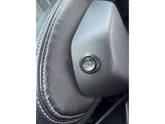 Peugeot 308 1.2 PureTech Allure Panoramdak! 2015 Benzine 29