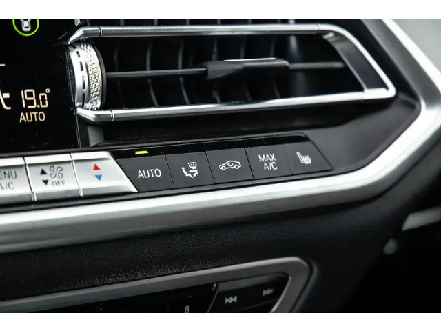 BMW X5 xDrive45e 2021 Hybride Benzine 48