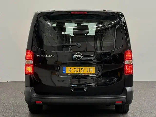 Opel Vivaro-e Combi L3H1 75 kWh 2022 Elektrisch 16