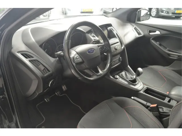 Ford Focus Wagon 1.0 2018 Benzine 7