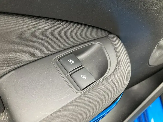 Opel ADAM 1.0 Turbo 90pk BlitZ 2019 Benzine 6