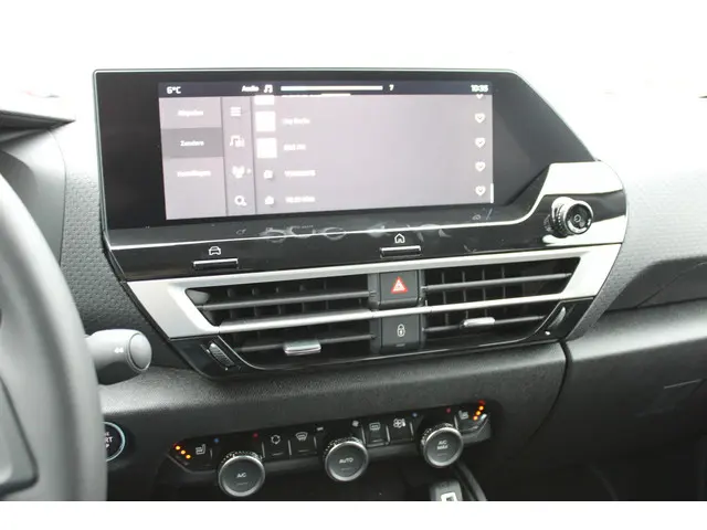 Citroën C4 HYBRID 145 MAX 2025 Hybride Benzine 28