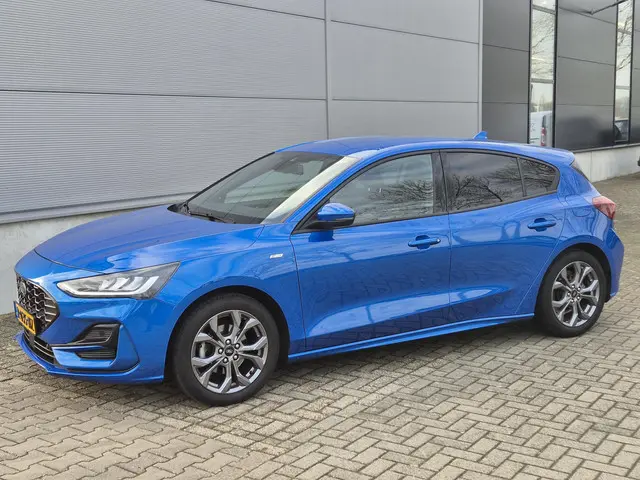 Ford Focus 1.0 EcoBoost Hybrid ST Line 2022 Benzine