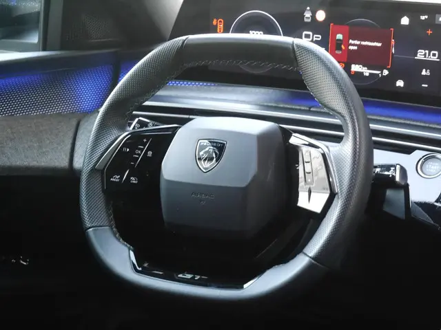 Peugeot 3008 1.2 Hybrid 136 GT 2024 Hybride Benzine 14