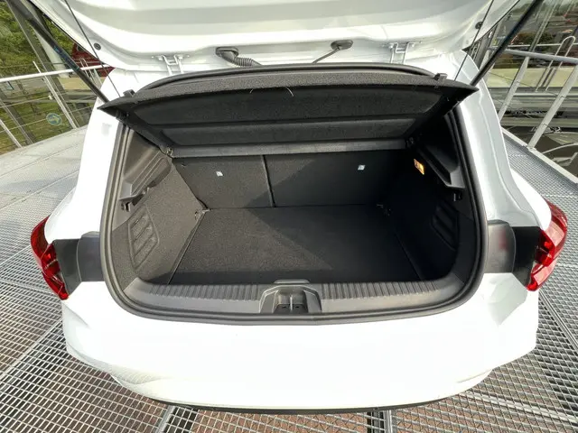 Mitsubishi Colt 1.0T MT Intense 2025 Benzine 8