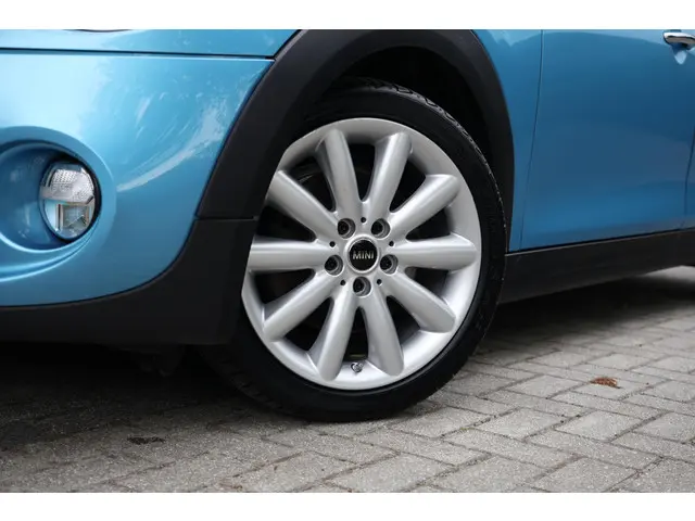 MINI Cooper S 3