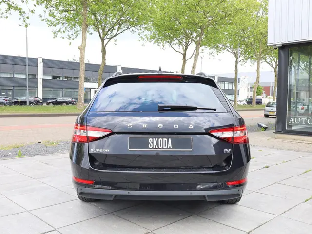 Škoda Superb Combi iV 1.4 TSI PHEV 2020 Hybride Benzine 4