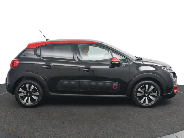 Citroën C3 1.2 PureTech S&S Shine zwart 2017 Benzine 4