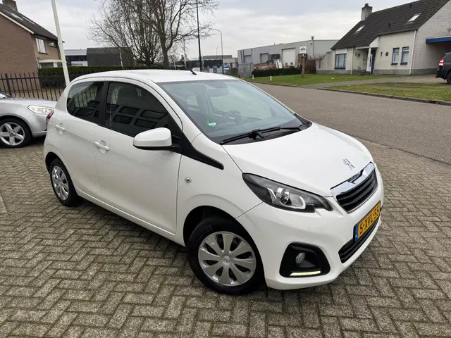 Peugeot 108 1.0 e-VTi Active Airco, Carplay 2014 Benzine 6