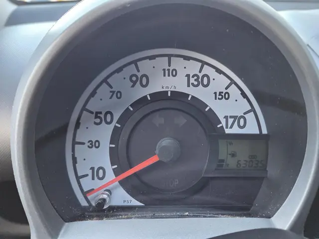 Peugeot 107 1.0 Access AIRCO 63000 km !!! 2013 Benzine 15