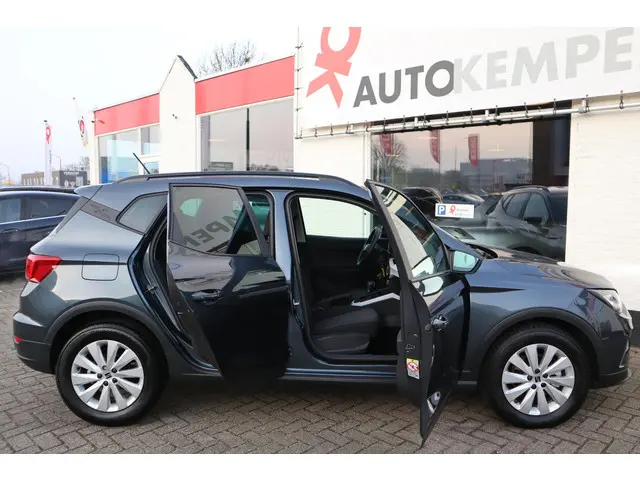 SEAT Arona 1.0 EcoTSI STYLE 2024 Benzine 23