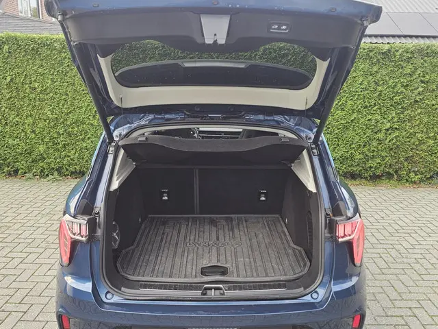 Lynk & Co 01 /1.5 Hybrid/ 262 PK/2022 2022 Hybride Benzine 11