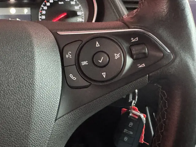 Opel Grandland X 1.2 Turbo Innovation 2019 Benzine 30