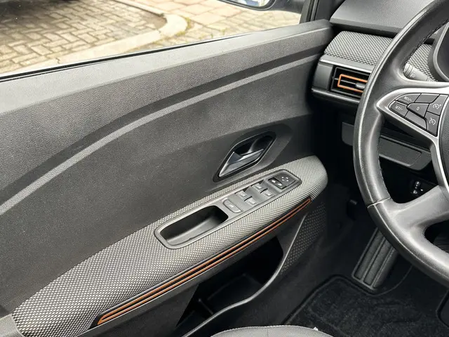 Dacia Sandero Stepway 1.0 TCe 90 Comfort 2021 Benzine 13