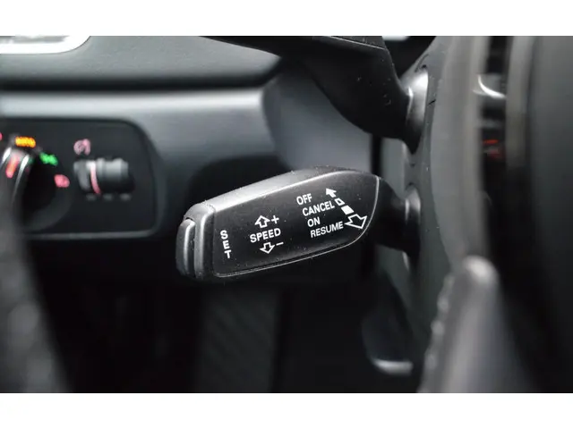 Audi Q3 2.0 TFSI quattro Sport Pro Line S 2016 Benzine 18