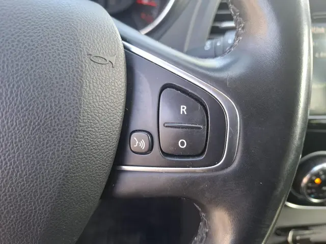 Renault Captur 0.9 TCe Bose 2018 Benzine 24