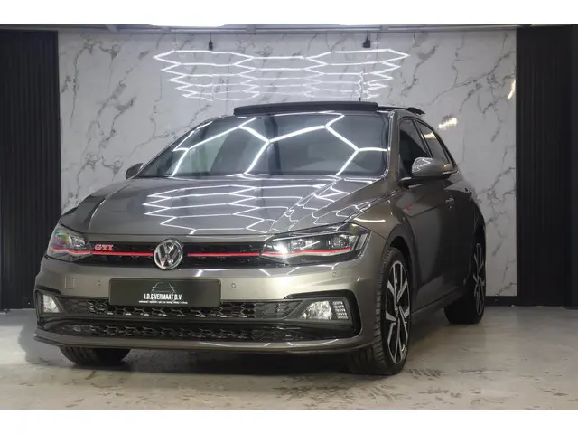Volkswagen Polo 2.0 TSI GTI Pano ACC 2019 Benzine 3