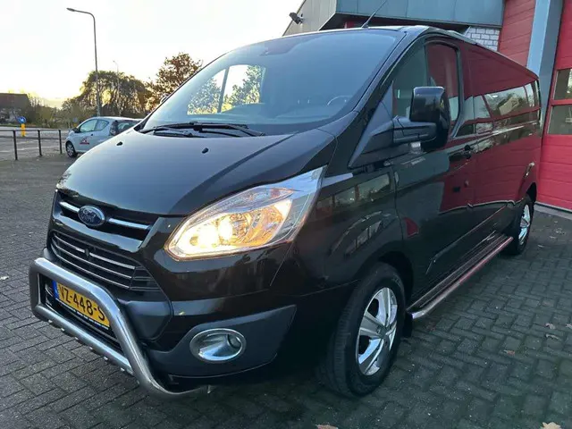 Ford Transit Custom 3