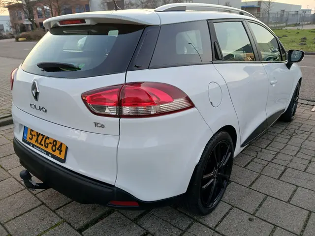 Renault Clio Estate 0.9 TCe Expression 2014 Benzine 5